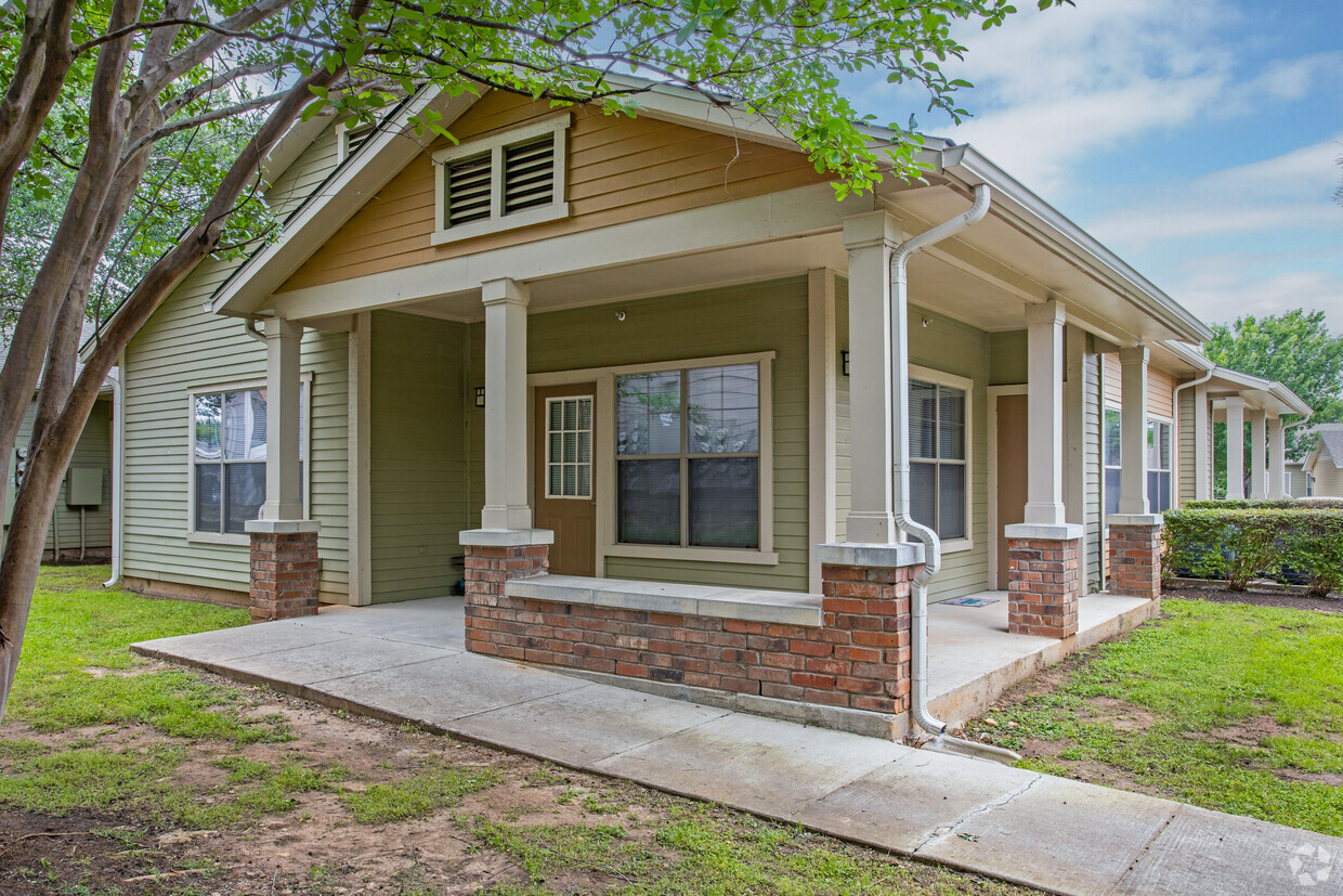 Primary Photo - Mariposa at River Bend 55+ Apartment Homes