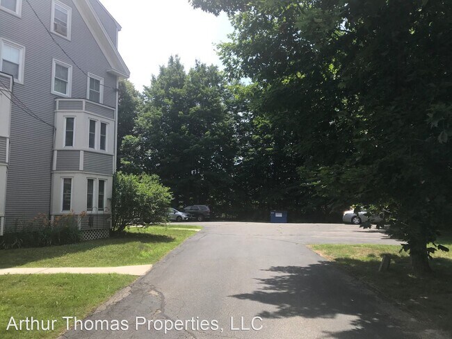 Building Photo - 2 br, 1 bath Apartment - 206 Atlantic Ave