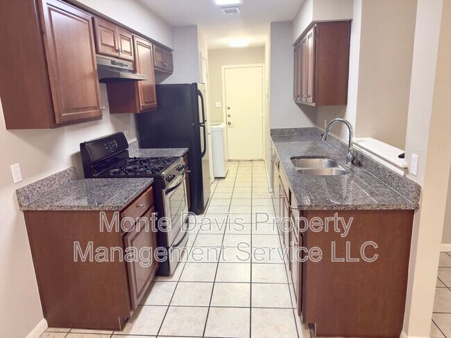 Foto del edificio - 2012 Margalene Way