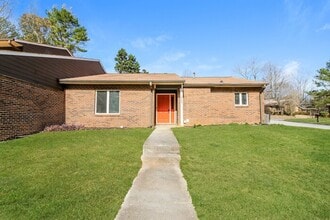 Building Photo - 5566 Circlestone Ln