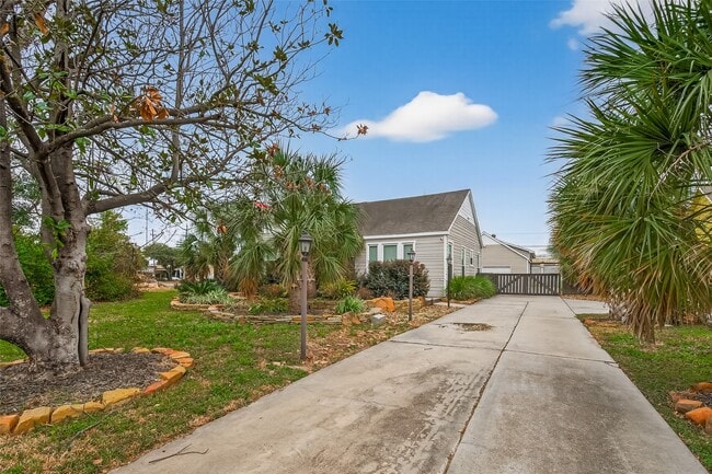 Foto del edificio - 717 W 30th St