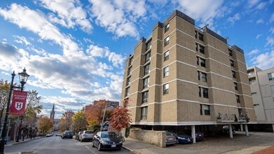 Building Photo - 45 Trowbridge St