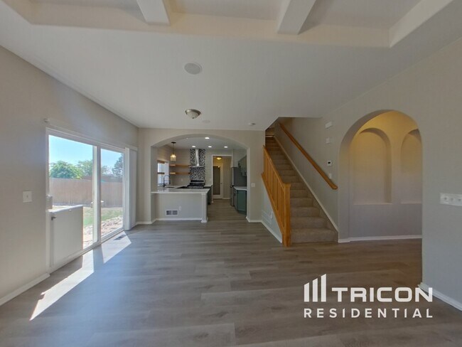 Foto del edificio - 6659 Silverwind Cir