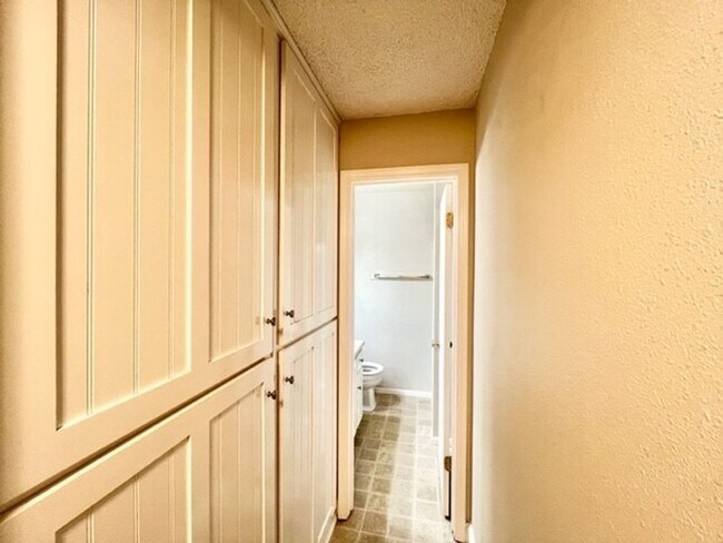 Interior Photo - **Pre-Leasing for Summer 2026** Great Ivy Street Complex!