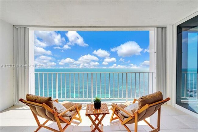 Foto del edificio - 881 Ocean Dr