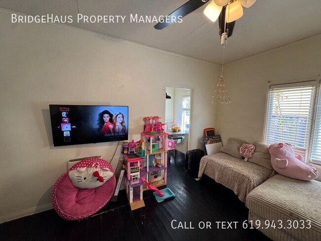 Building Photo - 2672 Sixth Ave