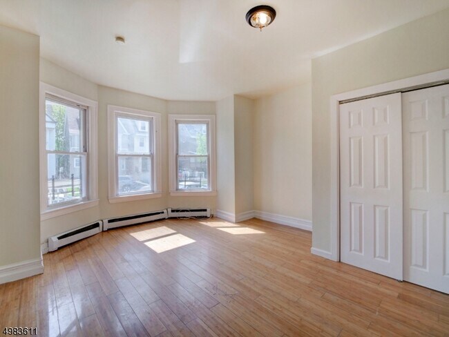 Building Photo - 109 N 16th St