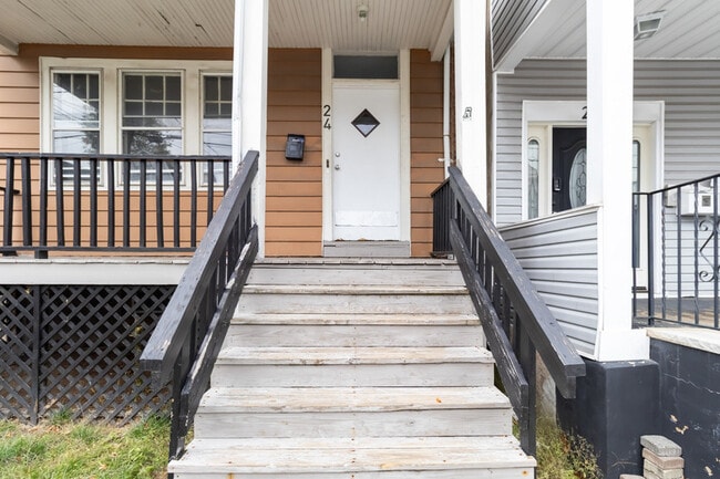 Building Photo - 24 Wheeler St