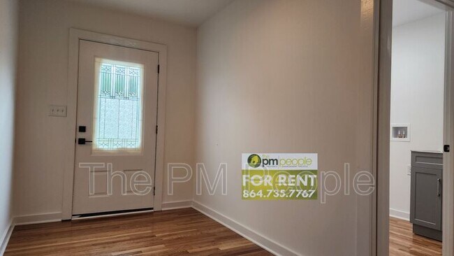 Building Photo - 113 St Lo Cir