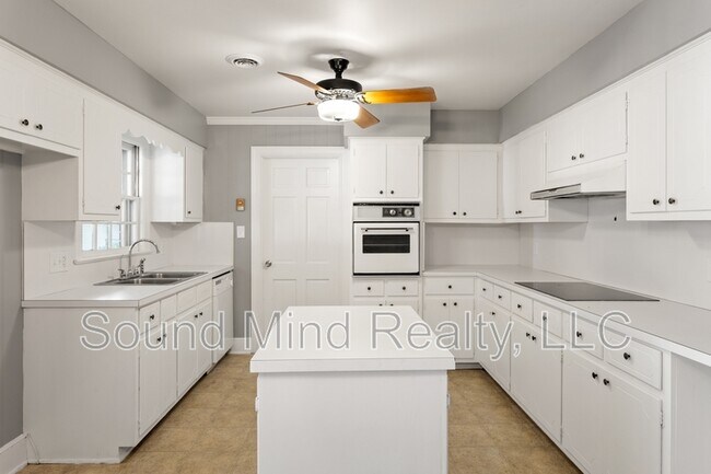 Foto del edificio - 1821 Oakdale Dr W