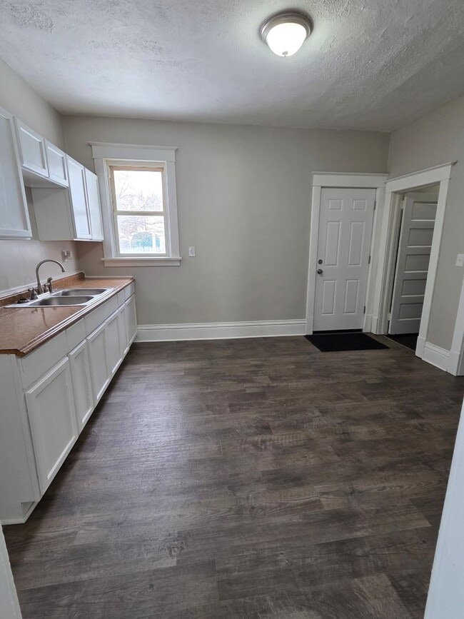 Foto del edificio - 2 bedroom, 1 bath house