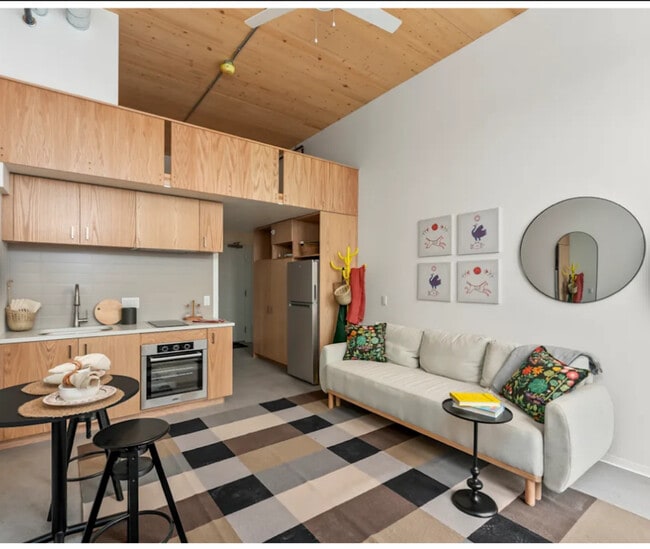 Building Photo - KIND South