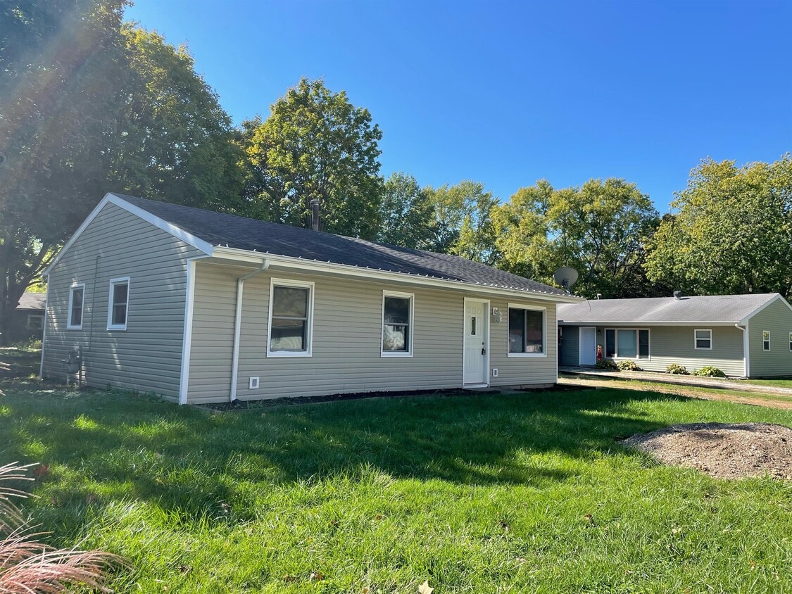 Primary Photo - 2803 Willowpark Dr
