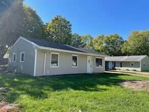 Building Photo - 2803 Willowpark Dr