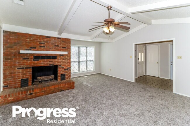 Foto del edificio - 4426 Spring Harbor Dr