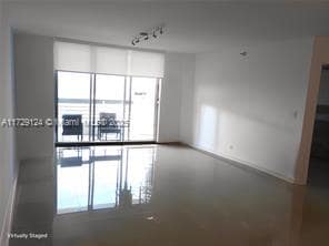 Foto del edificio - 3530 Mystic Pointe Dr