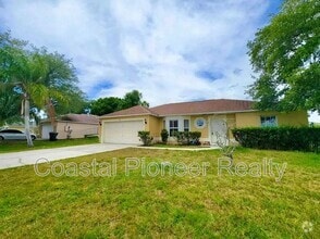 Building Photo - 462 Lark Ct
