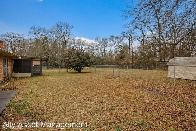 Building Photo - 4 br, 2.5 bath House - 930 Empire Circle