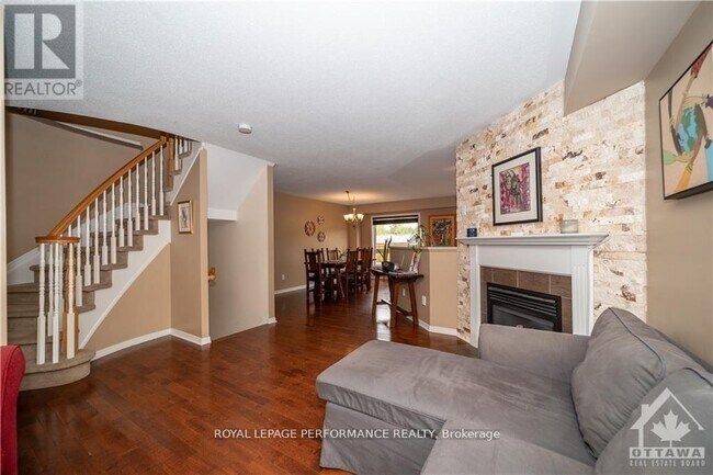 Building Photo - 2363 Glandriel Crescent