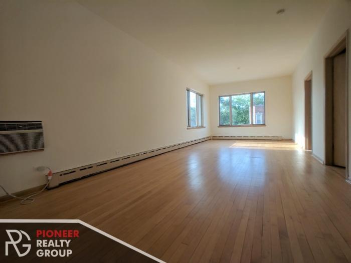 Primary Photo - 5 bedroom in CHICAGO IL 60647