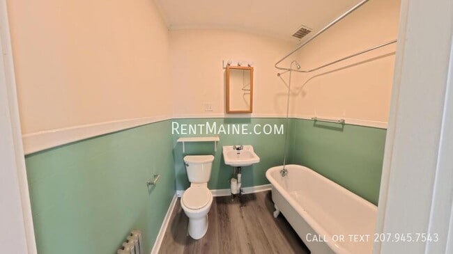 Building Photo - 55 Union St