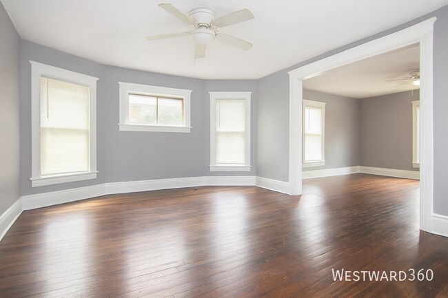 Foto del edificio - 216 N Hickory St