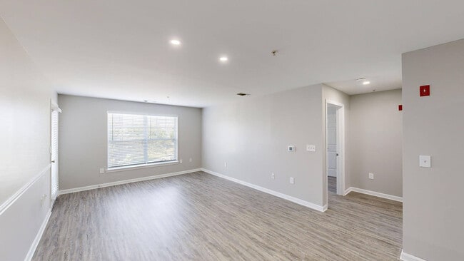 Interior Photo - Bradlee Danvers