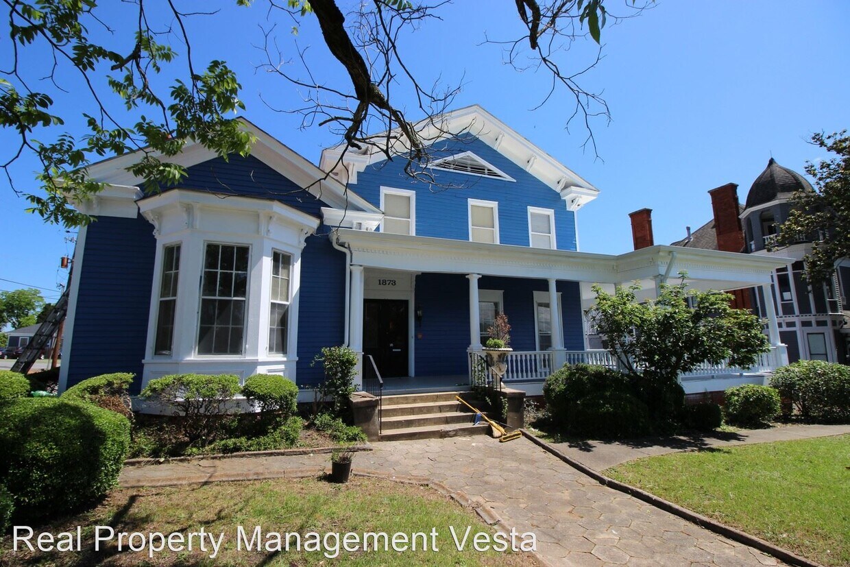 Building Photo - 1873 Hardeman Ave