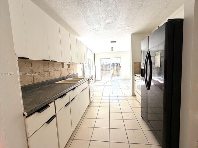 Foto del edificio - 13922 SW 102nd Ln