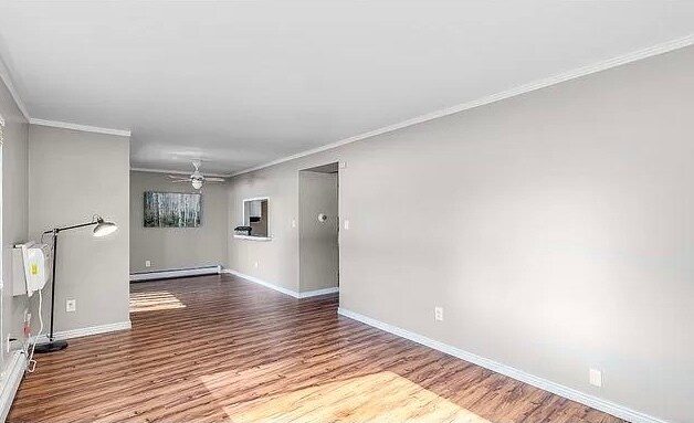 Building Photo - 801 E Drake Rd