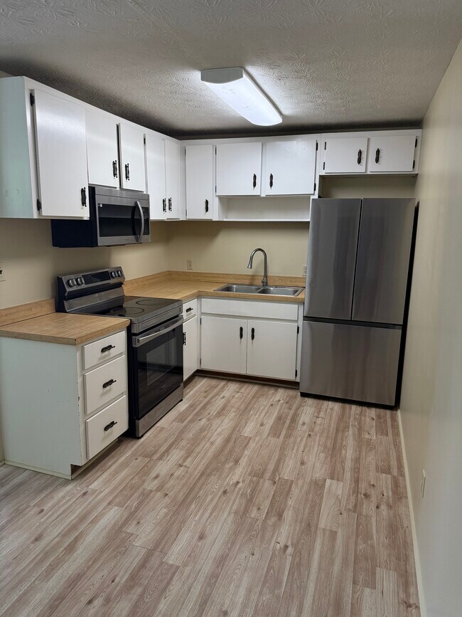 Foto del edificio - 2106 W Elm St