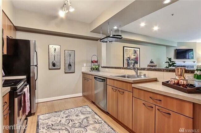 Foto del edificio - 5001 California Ave SW