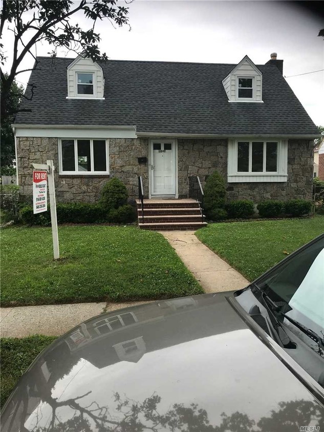 Primary Photo - 1047 N 7th St