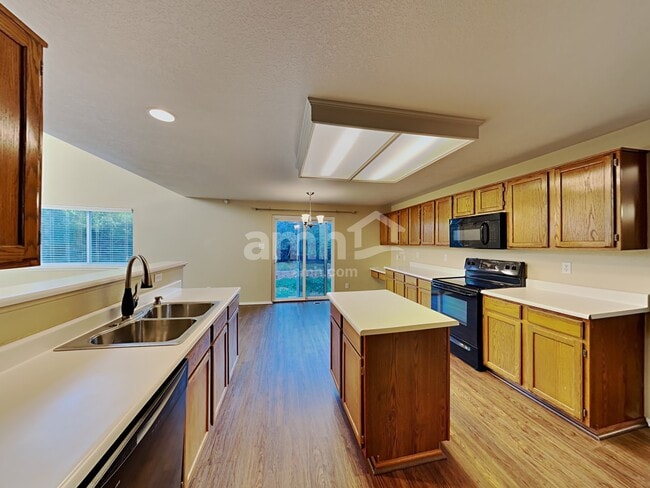 Foto del edificio - 11393 Gray St