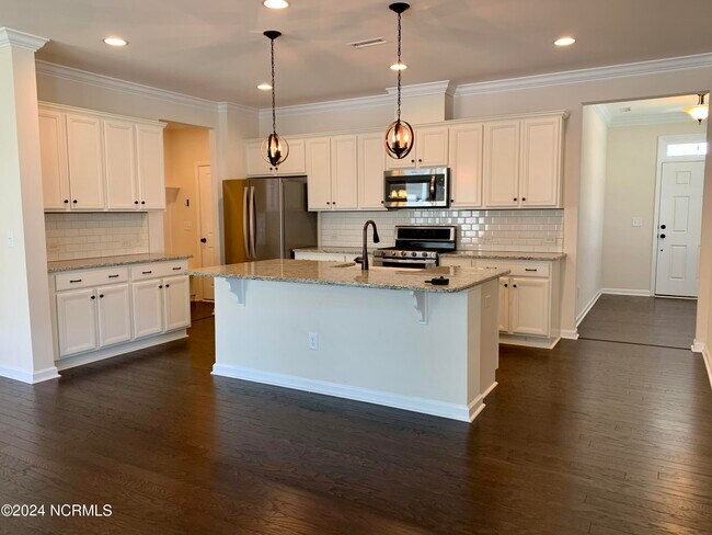 Building Photo - 1426 Southpoint Trl