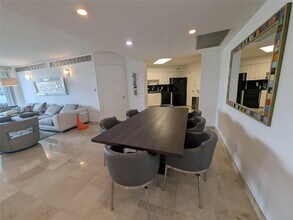 Building Photo - 5161 Collins Ave