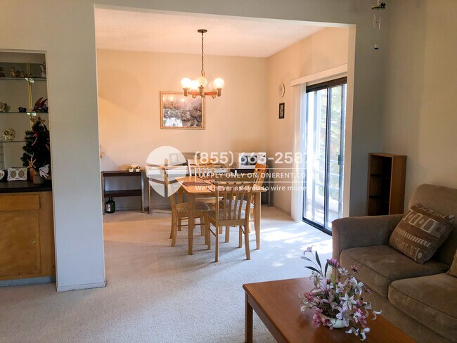 Building Photo - 4691 Albany Cir