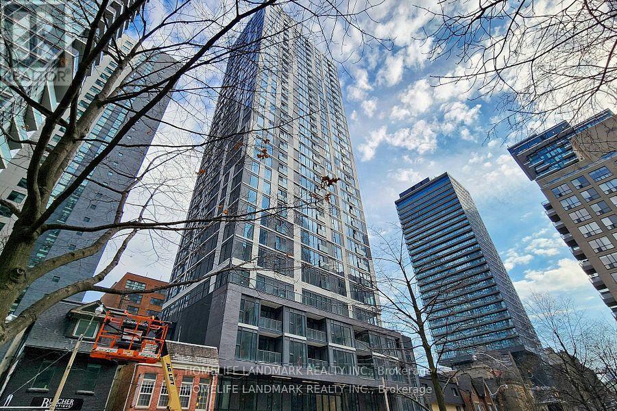 Photo principale - 65-1665 Mutual St