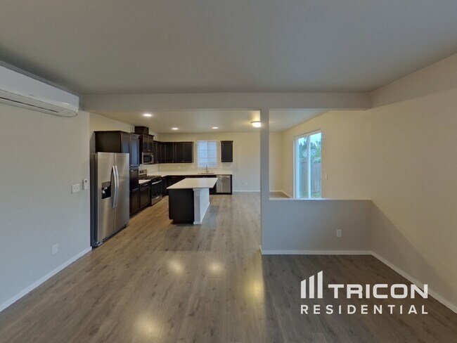 Foto del edificio - 8816 56th Pl NE