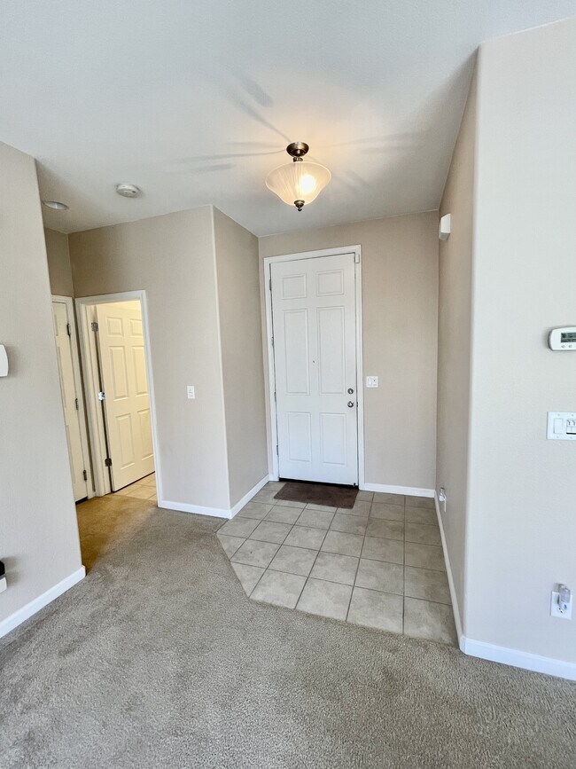 Foto del edificio - 4350 Mt Kisco Way