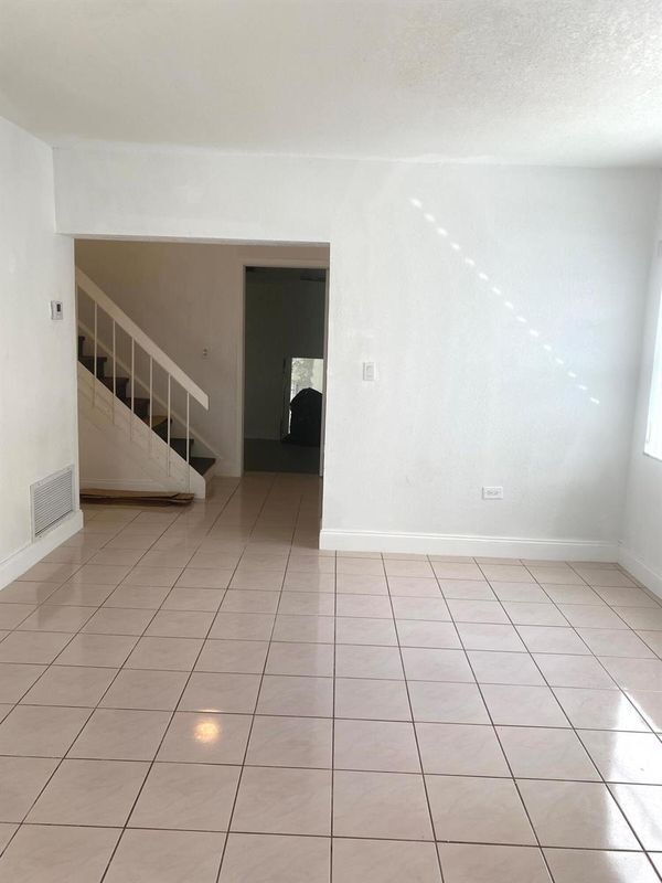 Building Photo - 3026 E Missionwood Cir