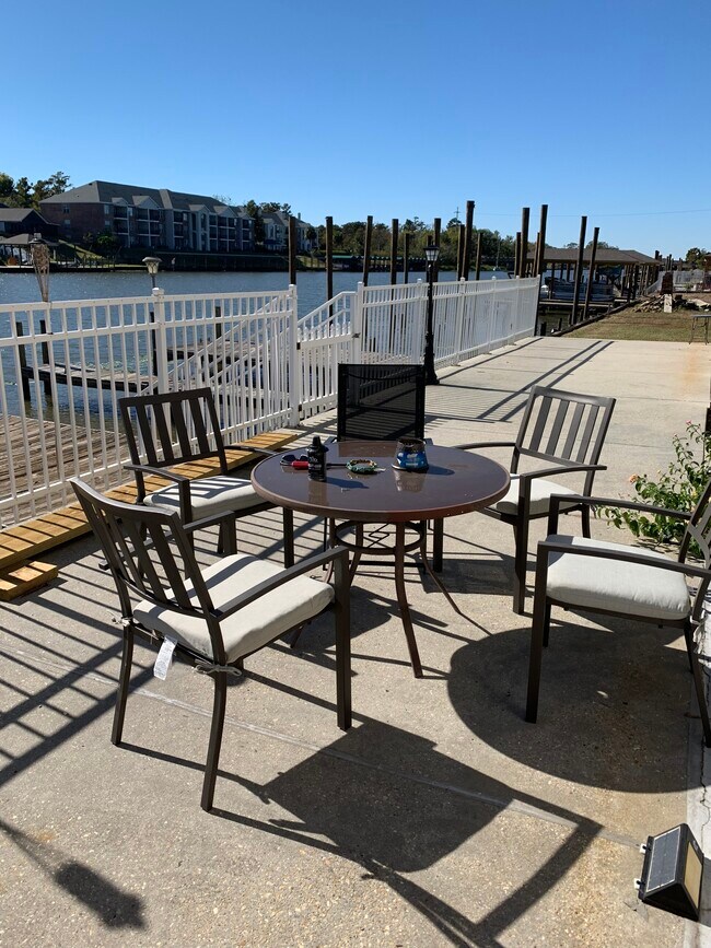 12401 Homeport Dr Unit Dockside, Maurepas, LA 70449 Condo for Rent in Maurepas, LA