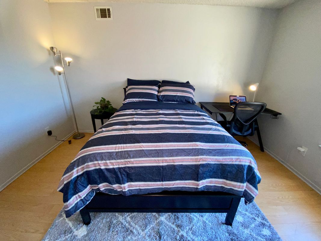 Foto del edificio - 3420 Bahia Pl