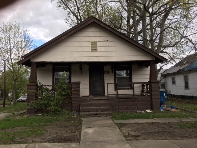 Primary Photo - 814 S 21st St