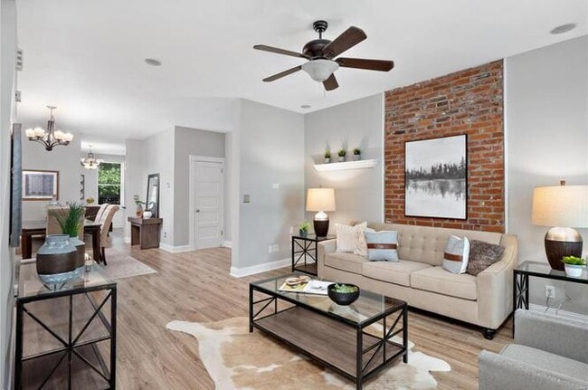 Building Photo - 5377 Reber Pl