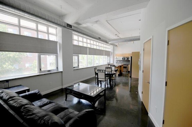 Foto del edificio - Central Park Lofts