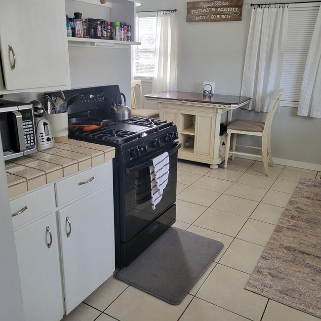 Building Photo - 4 Bedroom Home in Bayfield
