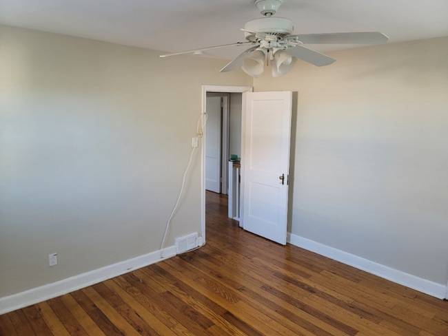 Photo - 4044 Lasher Rd House