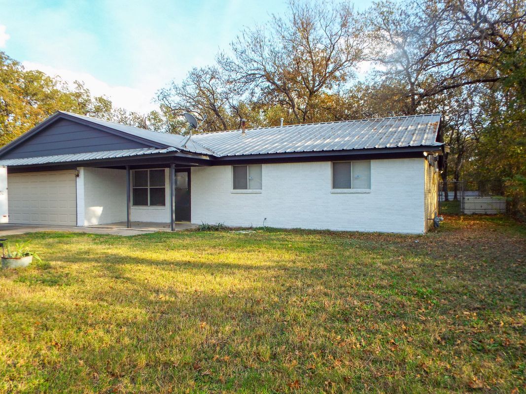 Foto principal - 4607 Wisconsin St