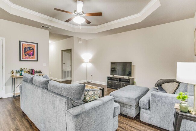 Foto del edificio - 5383 Woodlet Ct